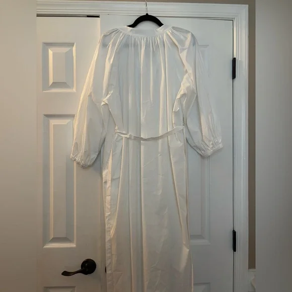 Darling Society • White Balcony Dress - Picture 7 of 8